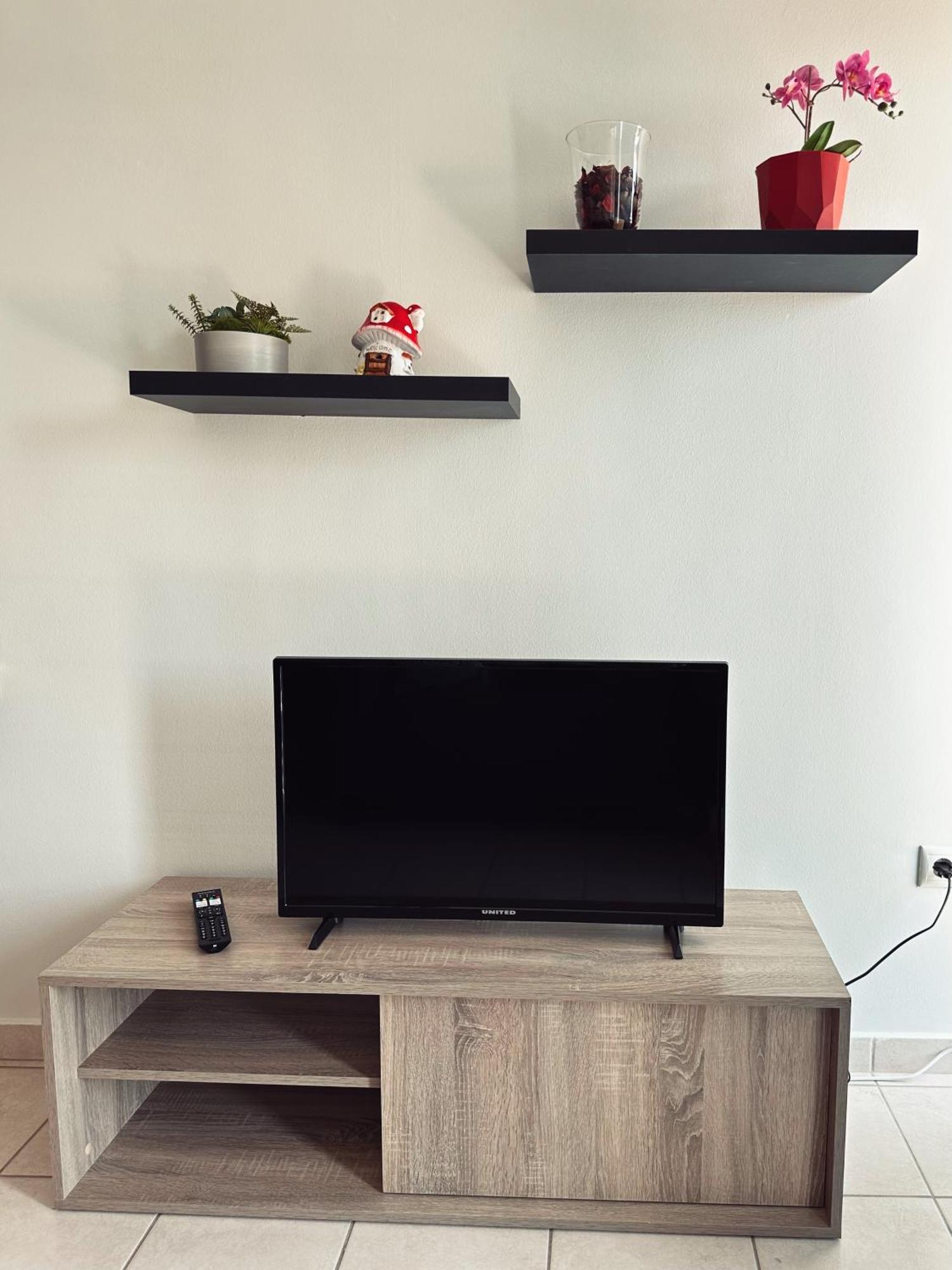 Homely Flat Near Airport テッサロニキ エクステリア 写真