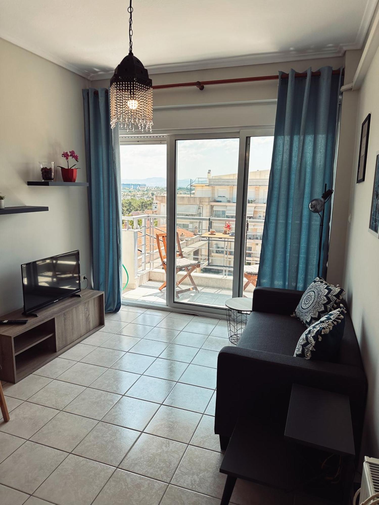 Homely Flat Near Airport テッサロニキ エクステリア 写真